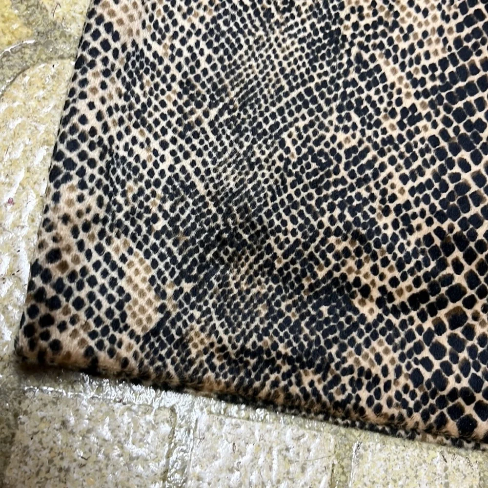 New Tracy Evans python print skirt - Picture 2 of 15